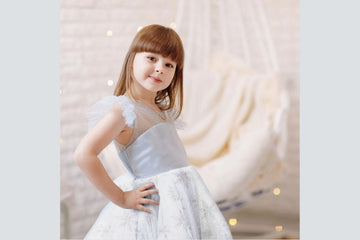 Tüll, Mesh Multicolour mit Schneeflocken, silber, 0,5 m